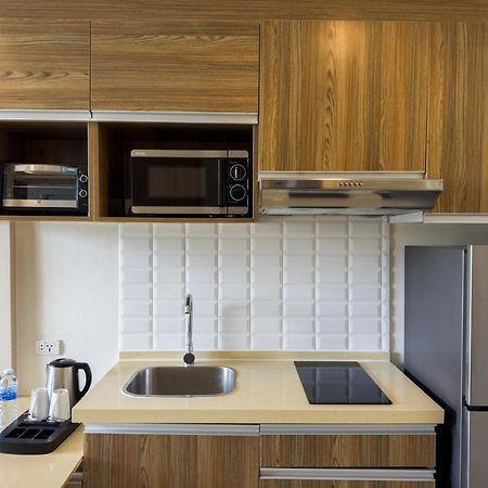 Ten Ekamai Residences Bangkok Bagian luar foto