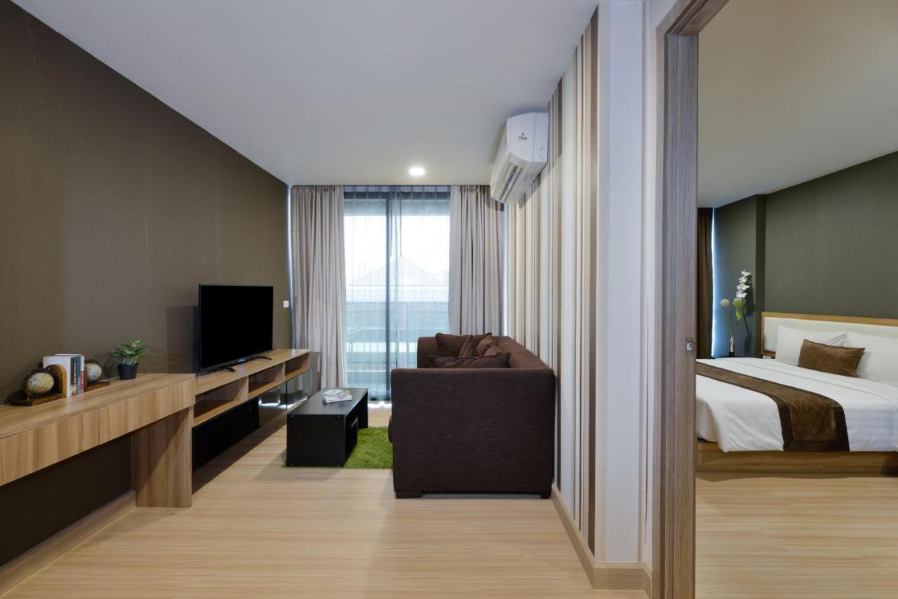 Ten Ekamai Residences Bangkok Bagian luar foto