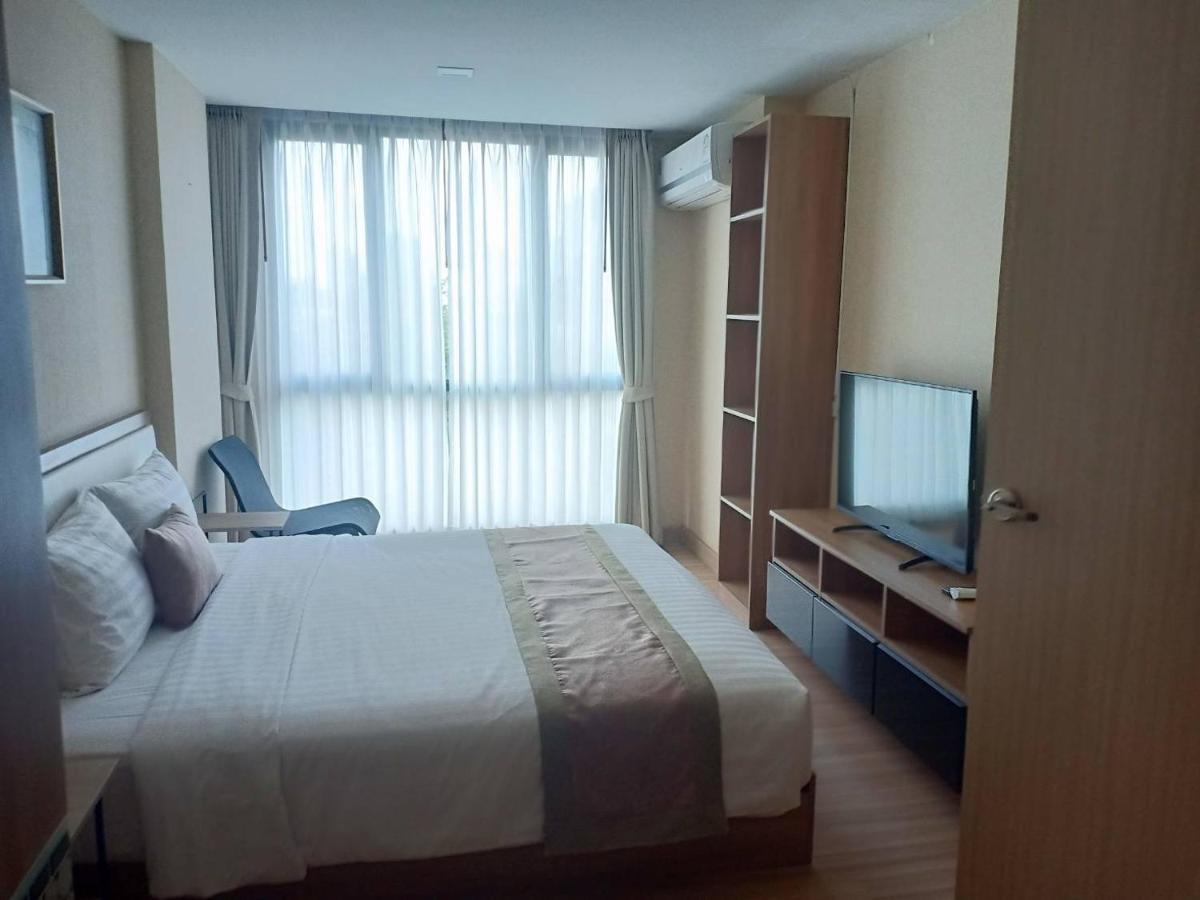 Ten Ekamai Residences Bangkok Bagian luar foto